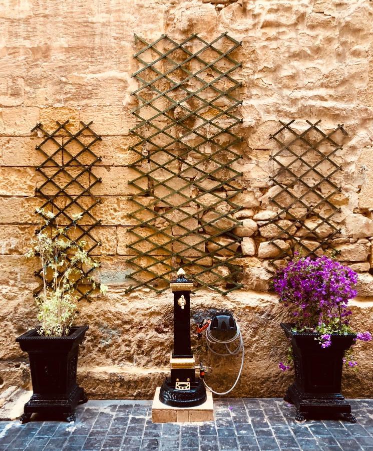 Ferienwohnung 10 La Ruelle Valletta Exterior foto