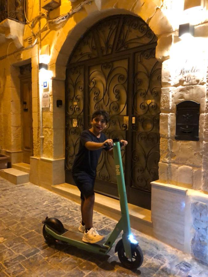 Ferienwohnung 10 La Ruelle Valletta Exterior foto