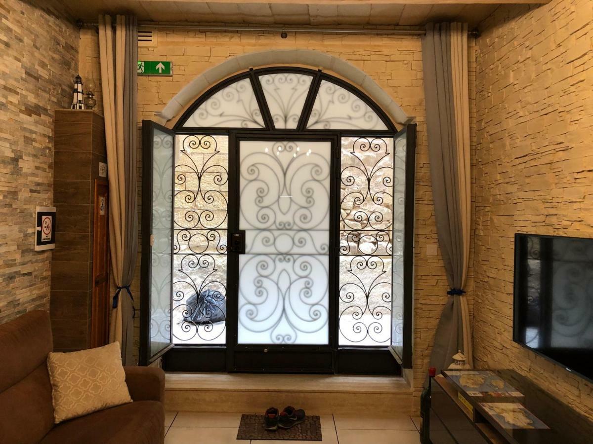 Ferienwohnung 10 La Ruelle Valletta Exterior foto